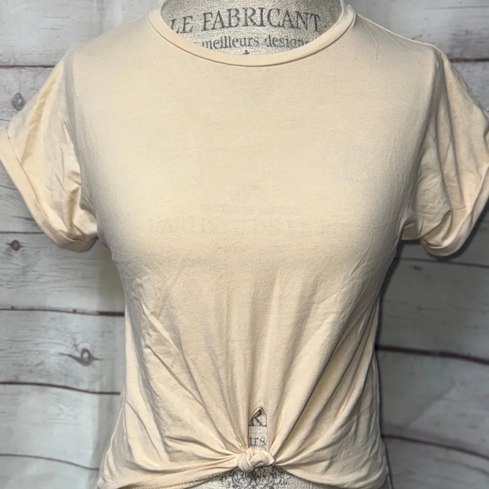 SHEIN Beige Knot Front Tee - Picture 1 of 3